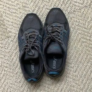 Asics tennis shoes for men